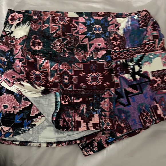 Vermilli - Picture 2 of 4